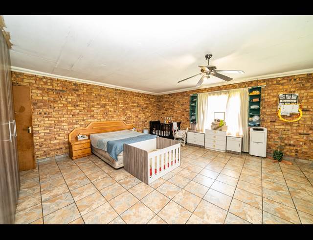 40,442M² FARM FOR SALE IN WITHOK ESTATE